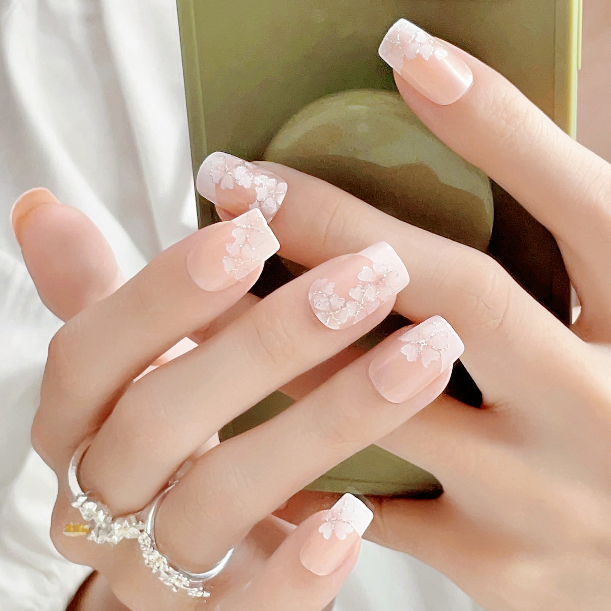 Premium Floral Nageldesign