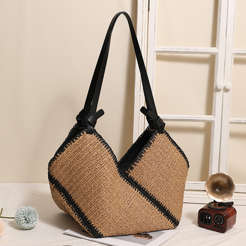 Handgefertigte Boho-Tasche mit Lederakzenten Brehn