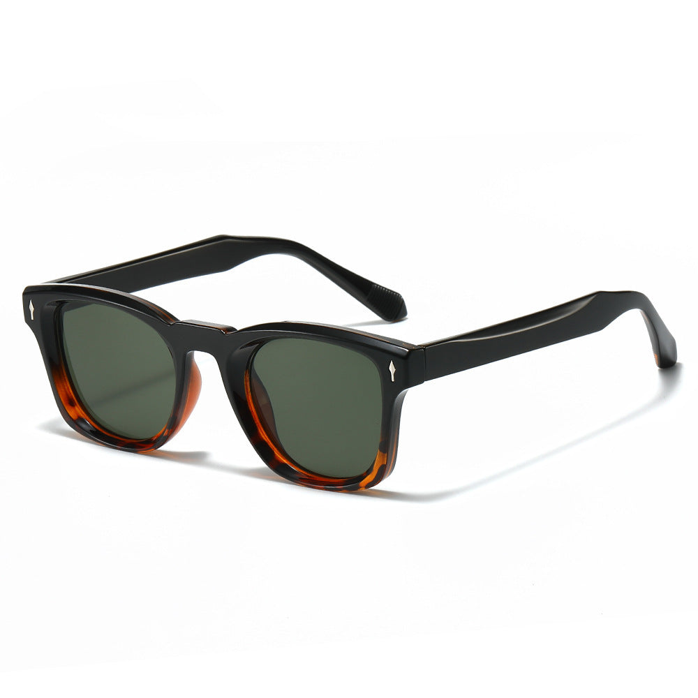 Stylische Cat-Eye-Sonnenbrille mit geometrischem Design Brehn