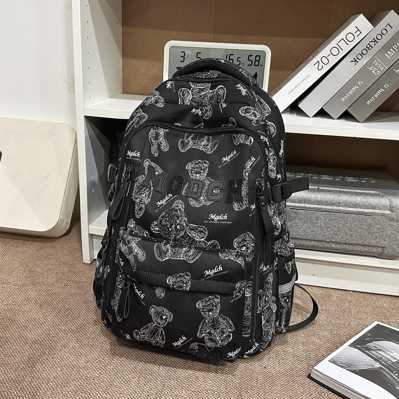 Schicke charakterbasierte Schulrucksack