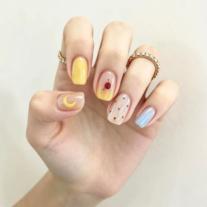 Künstlerische Nagelverlängerungen