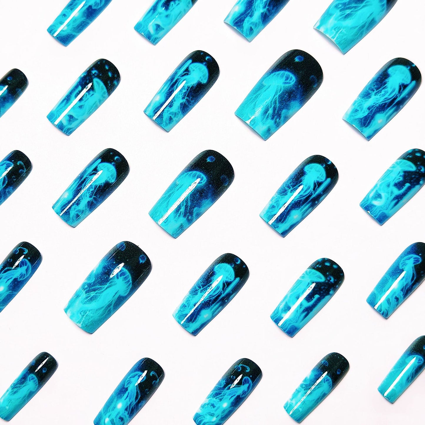 Künstliche Kunstnägel mit Lumineszierendem Quallen-Design Brehn