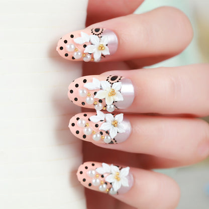 Blumenverzierte Press-On Nagelkunst Set