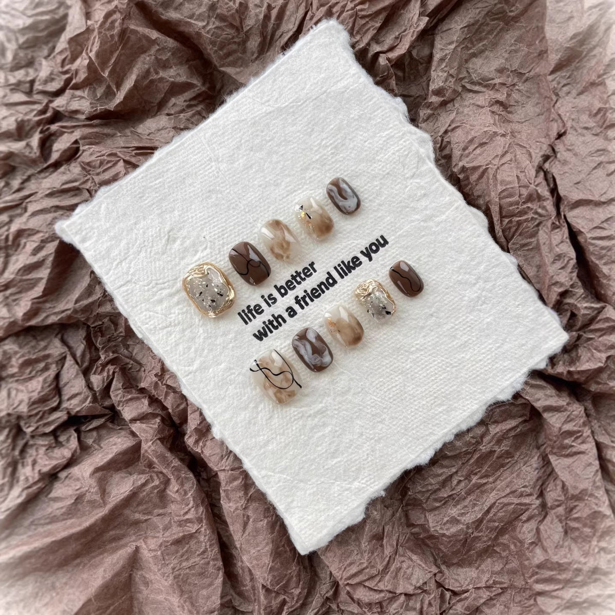 Künstlerisches Press-On Nagelkunst-Set mit Marmor- und abstraktem Design