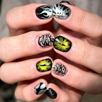 Kunstnagelset mit kreativen, modernen Designs Brehn