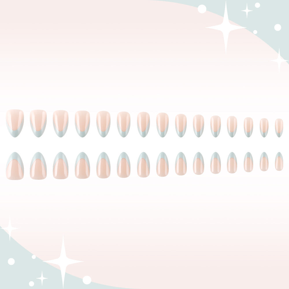 Französische Spitze Elegantes Gel-Nageldesign Brehn