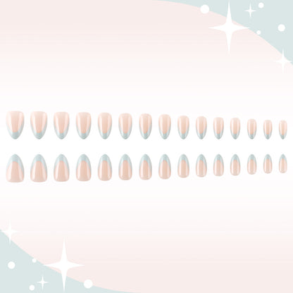 Französische Spitze Elegantes Gel-Nageldesign Brehn