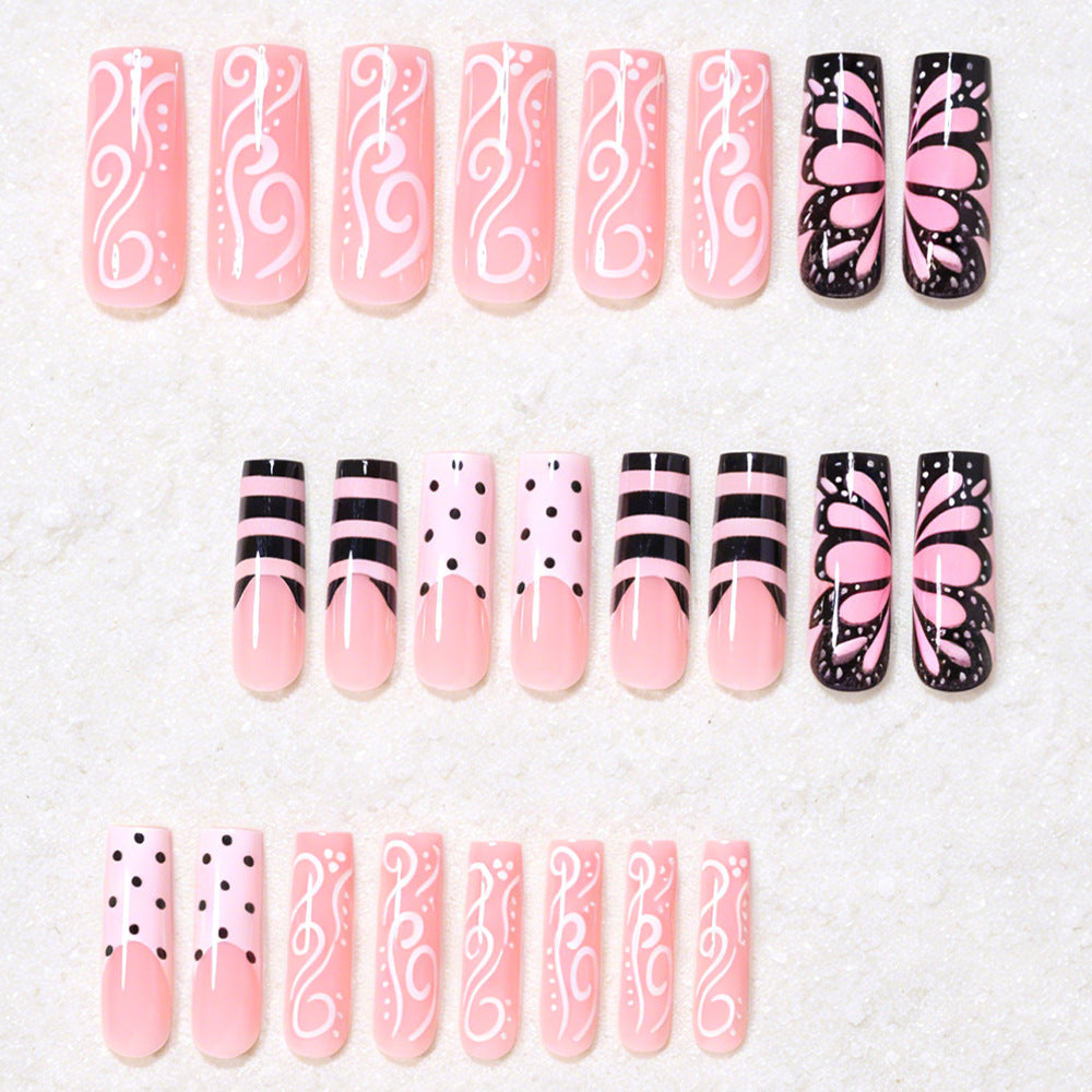 Künstlerisches Schmetterling Nageldesign Brehn