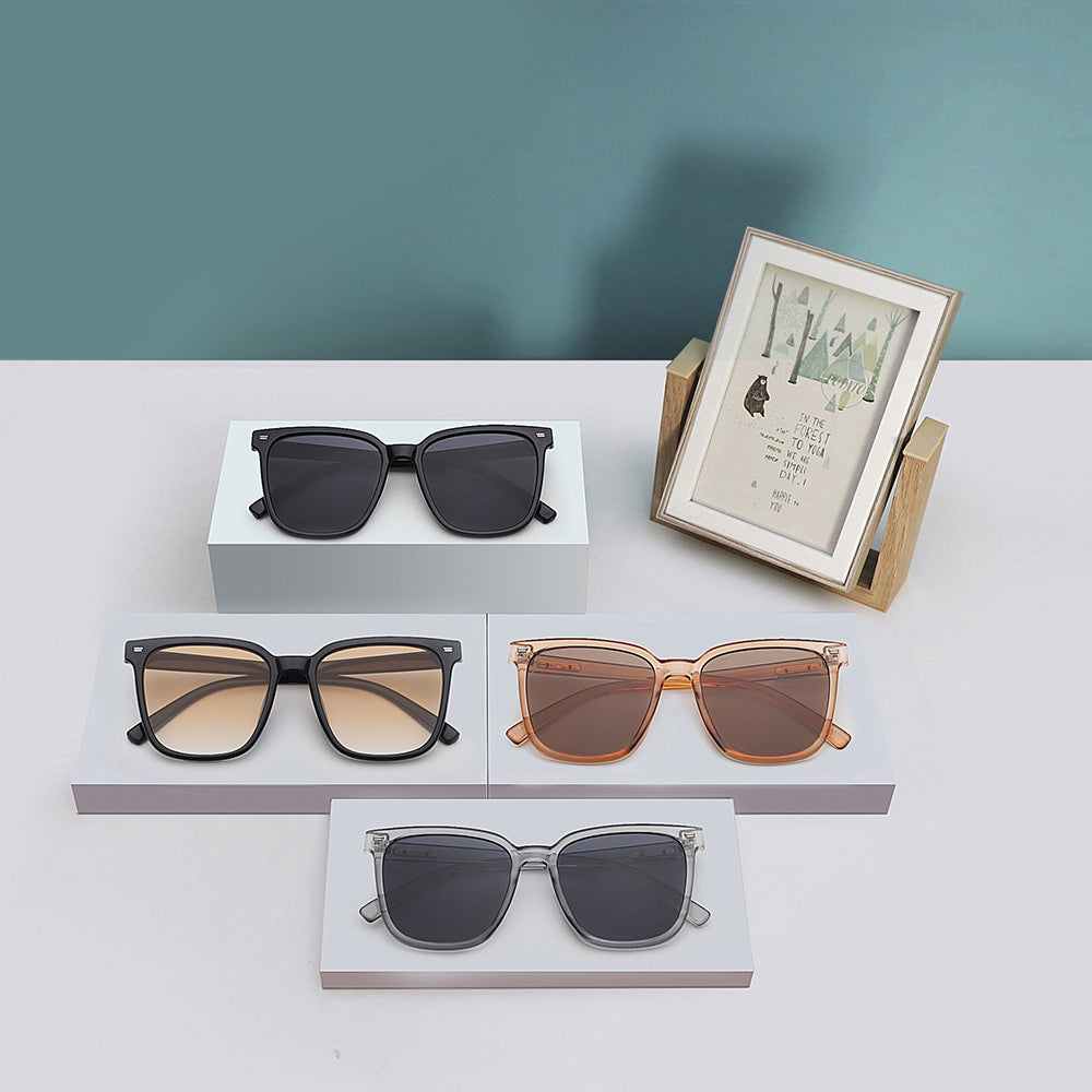 Damen Designer-Sonnenbrille im lässigen stilvollen Rahmen Brehn