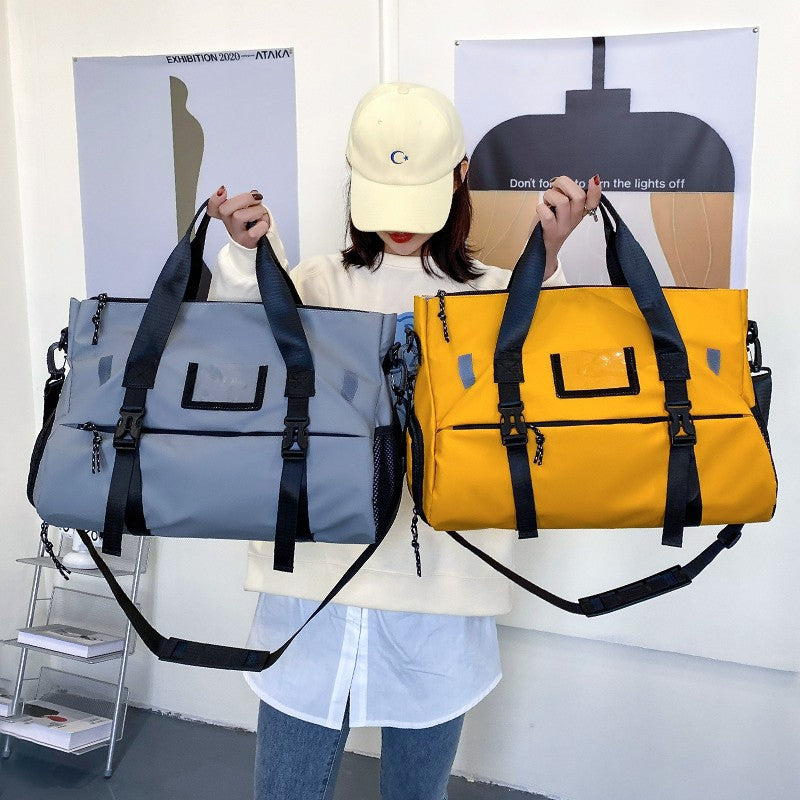 Sportliche Reisetasche mit Innovativem Tragesystem und Strapazierfähigem Material Brehn