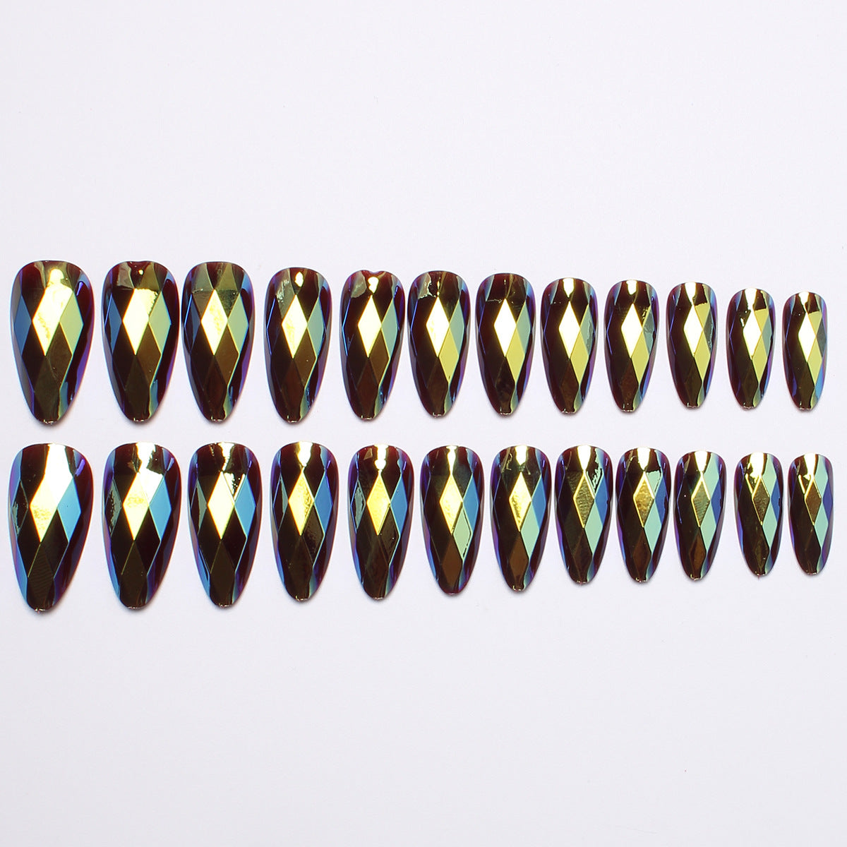 Diamantförmiges Press-On Nagelset Brehn