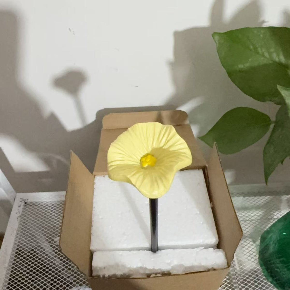Dekorative Blume aus hochwertigem Kunststoff Brehn