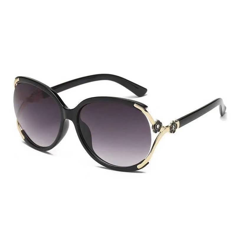 Damen elegante oversized Sonnenbrille mit goldenen Akzenten Brehn