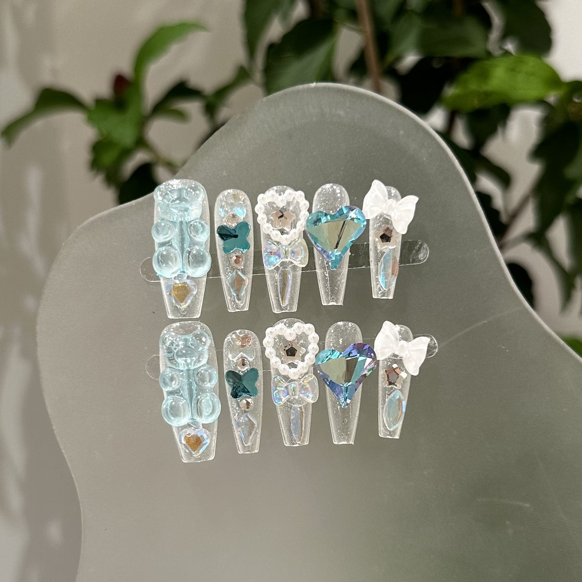 Künstlerische Press-On Nagelkunst Kollektion