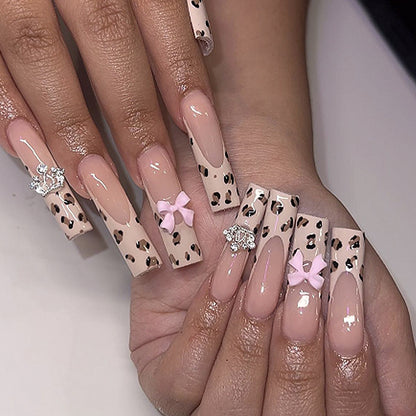 Glamouröse dekorative Nagelkunst Brehn
