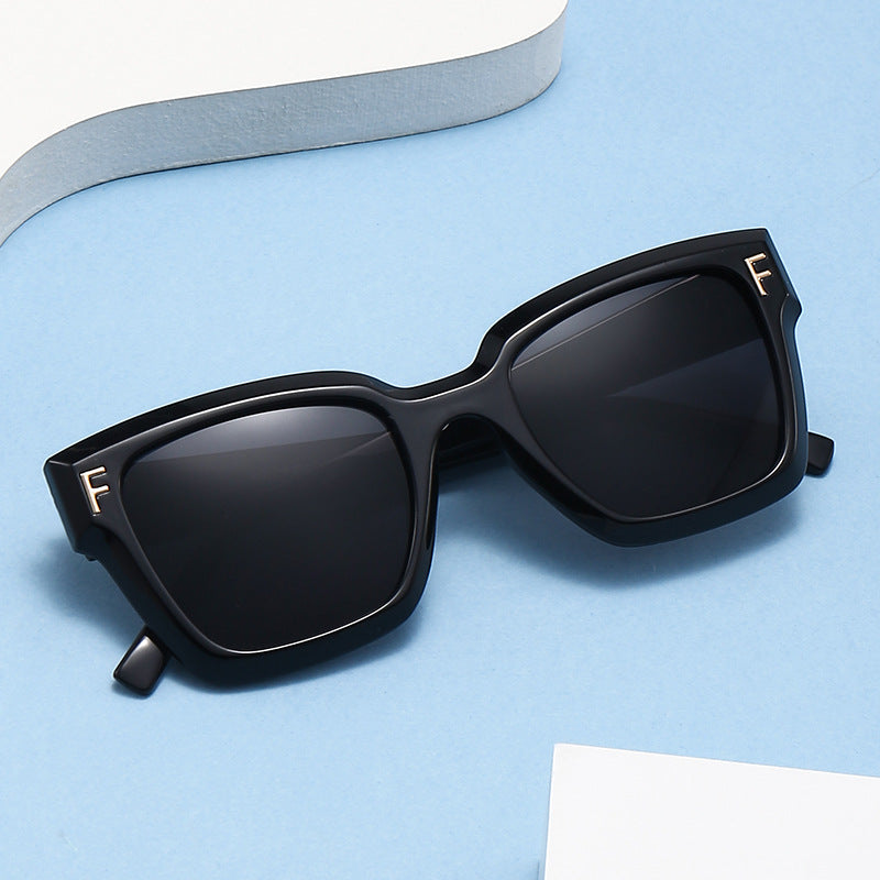 Damen modische quadratische Sonnenbrille mit goldenen Details Brehn