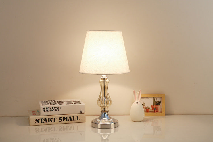 Dekorative Glas Schirm Tischlampe