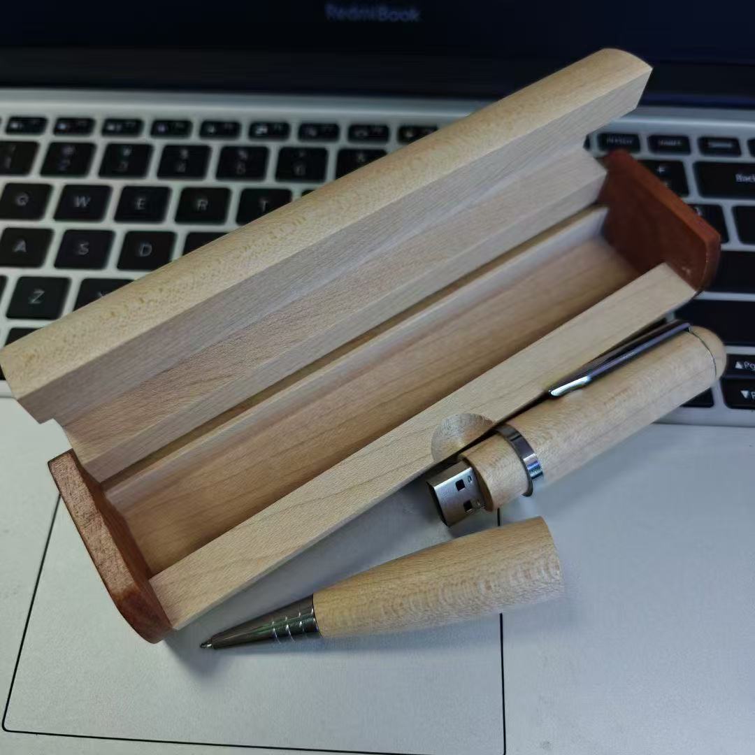 Gitarrenförmiger USB-Flash-Laufwerk Brehn