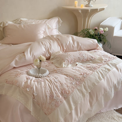 besticktes Luxus-Bettwäsche-Set aus Baumwollsatin mit Spitzenbordüre