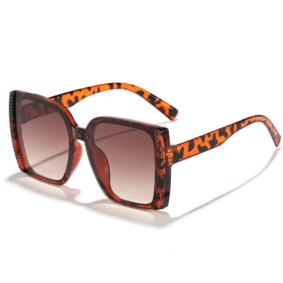 Damen Mode-Sonnenbrille im modernen Leopardenmuster mit Glamour-Elementen Brehn