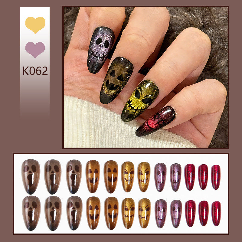 Kreative Halloween Kunstnägel mit Gruselmotiven Brehn