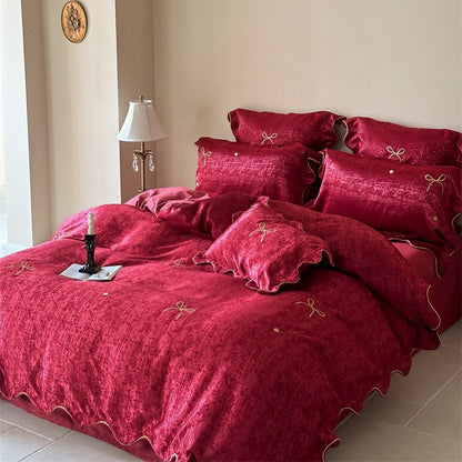 Luxuriöses Satin-Bettwäsche-Set mit Schleifenstickerei und Paspelierung Brehn