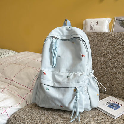 Stylischer backpack mit floralem Schmuck Brehn