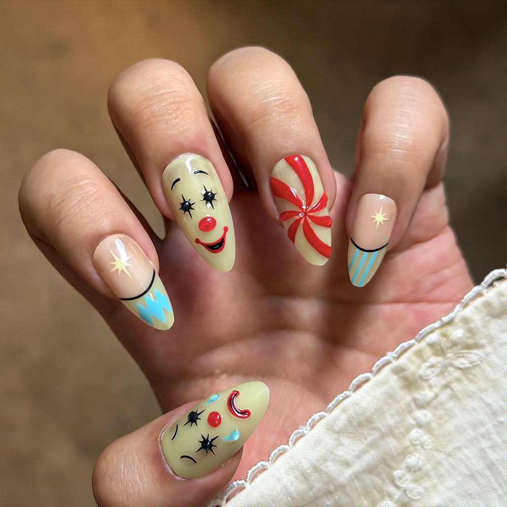 Verspieltes, von Charakteren inspiriertes Press-On-Nagelset Brehn