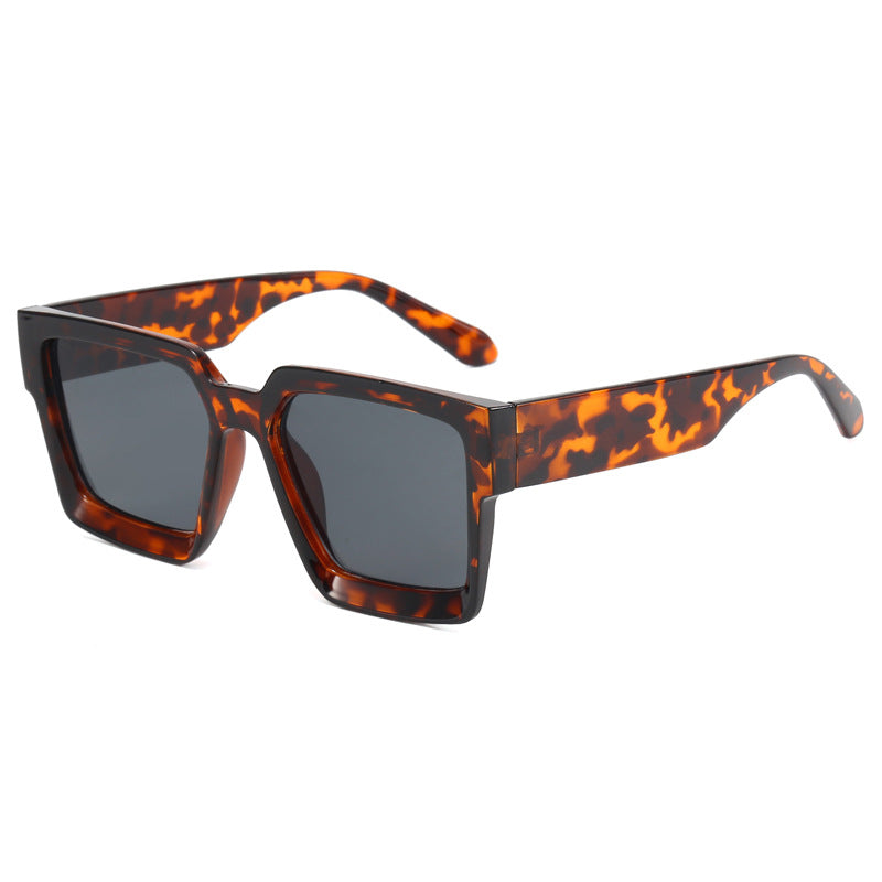 Damen Oversized Sonnenbrille mit modischem Transparentrahmen Brehn