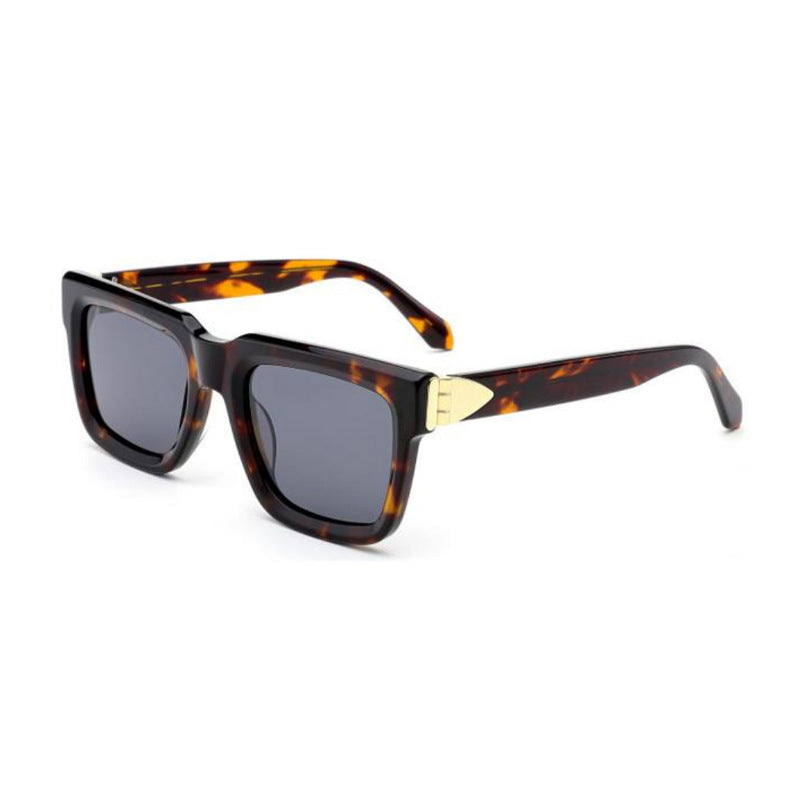 Damen moderne Oversize-Sonnenbrille mit elegantem Rahmen Brehn
