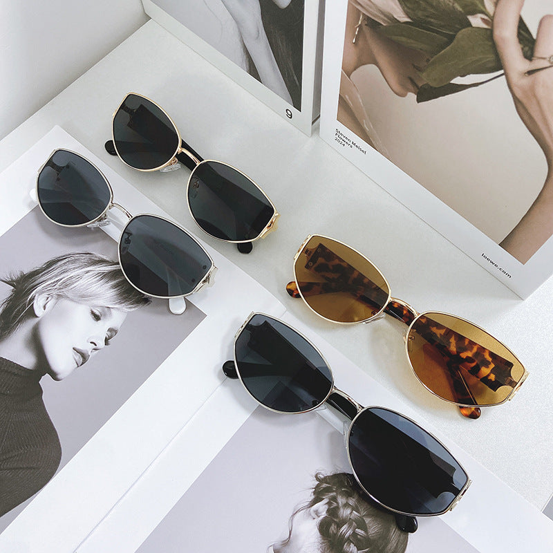 Modische Cat-Eye Sonnenbrille mit Goldenem Rahmen Brehn