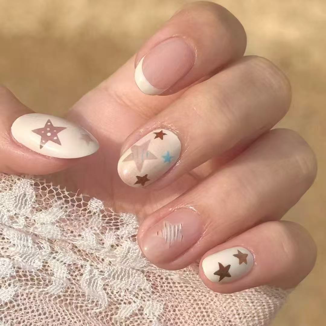 Künstlerische Themen Nageldesign Kollektion Brehn