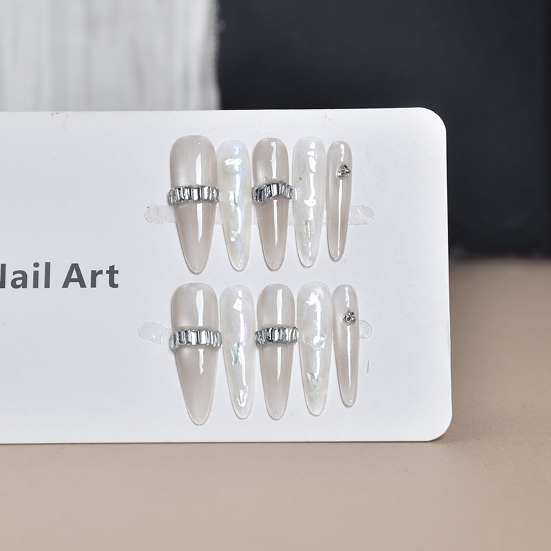 Dekorative Stiletto Nagelverlängerungen Brehn