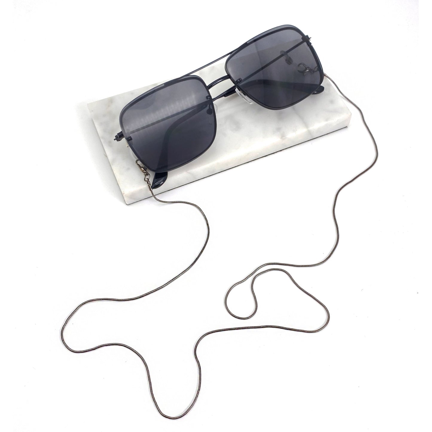 Sleek Eyewear Retainer mit sicheren Clips Brehn