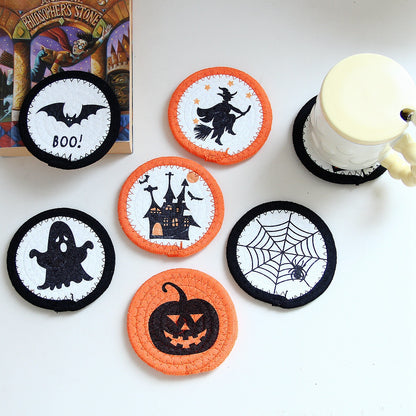 Runde Filz- und Baumwoll-Untersetzer mit gesticktem Halloween-Spukhausmotiv