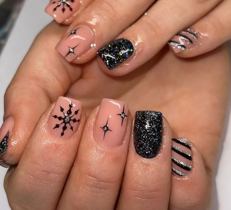 Glamouröses Nagelkunst-Set Brehn