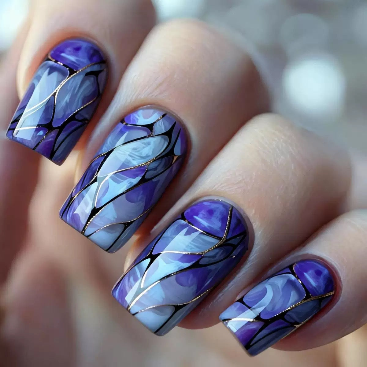 Kunstnagelset mit luxuriösen Marmor-Design und eleganten Akzenten Brehn