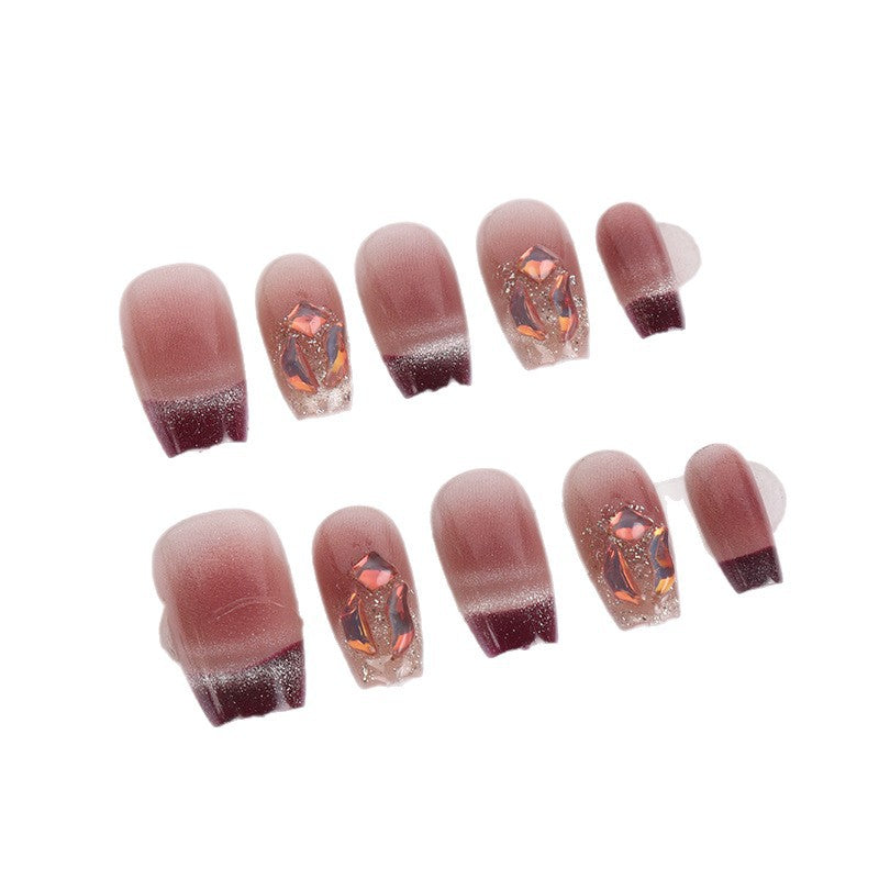Glänzendes Gradient Press-On Nagelkunstset mit dekorativen Akzenten Brehn
