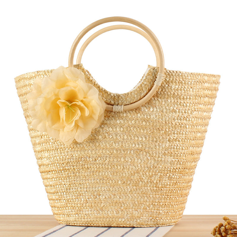 Korbtasche mit Dekorativer Blumenausführung Brehn
