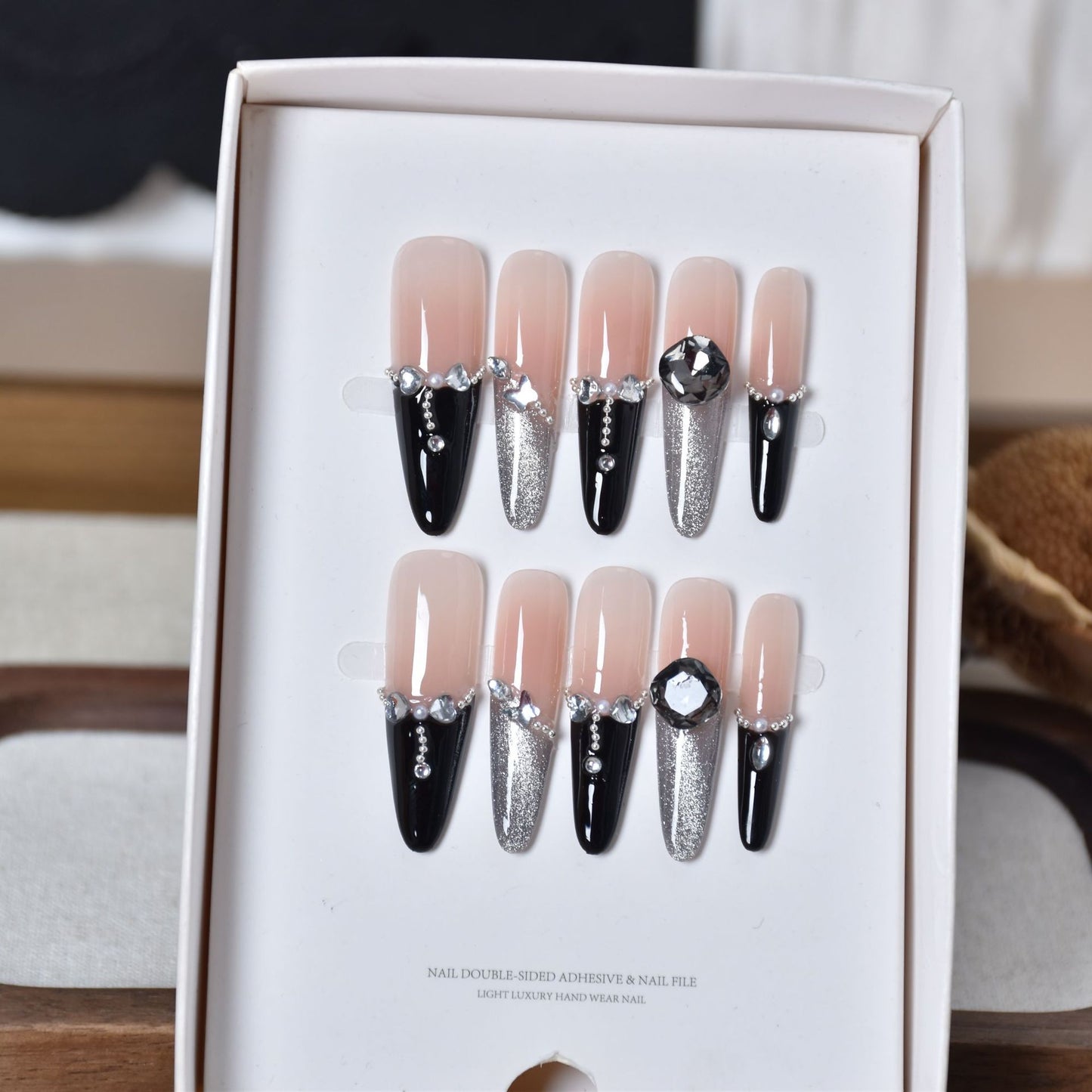 Elegante Stiletto Nagelkunst Verlängerungen Brehn