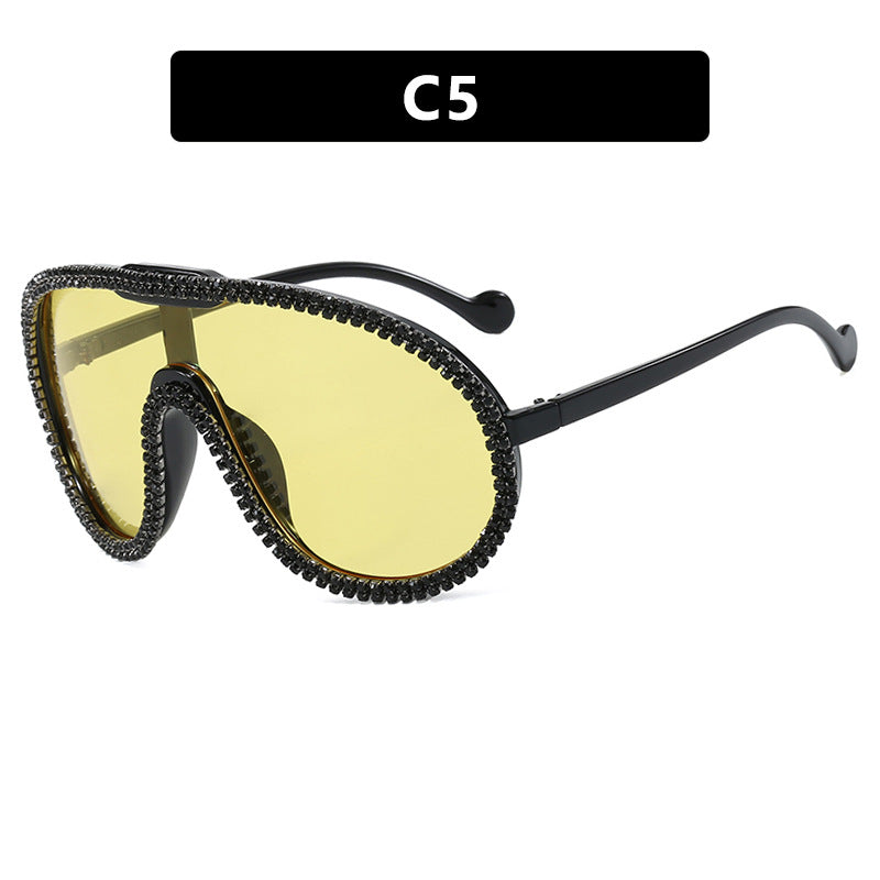 Damen extravagante Sonnenbrille mit funkelndem Rahmen Brehn
