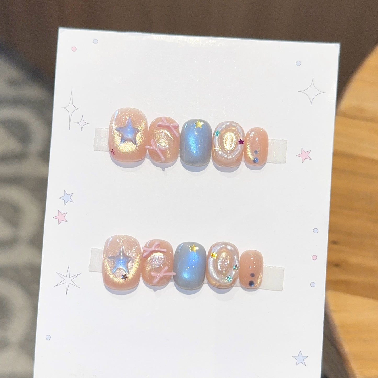 Kunstnagelset mit Funkelnden Sternen- und Glitzermotiven Brehn