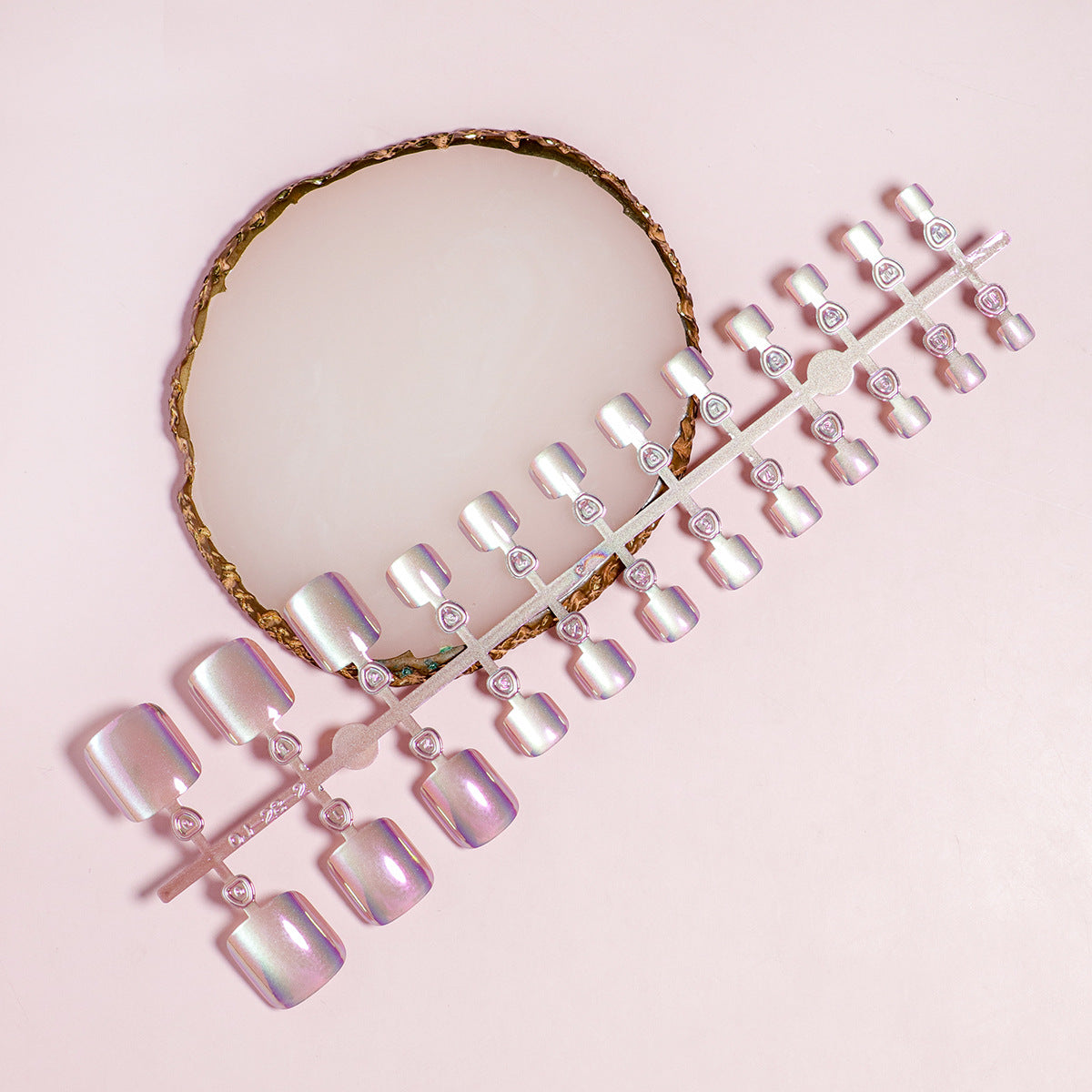 Iridescent Press-On Nail Art Set Brehn