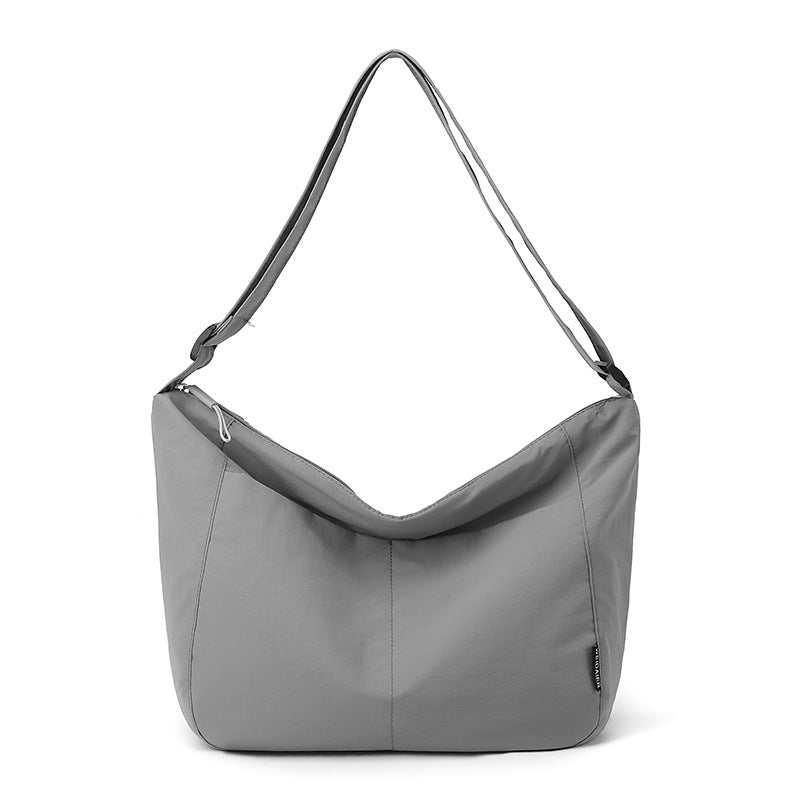 Zeitgenössische stilvolle Schultertasche Brehn