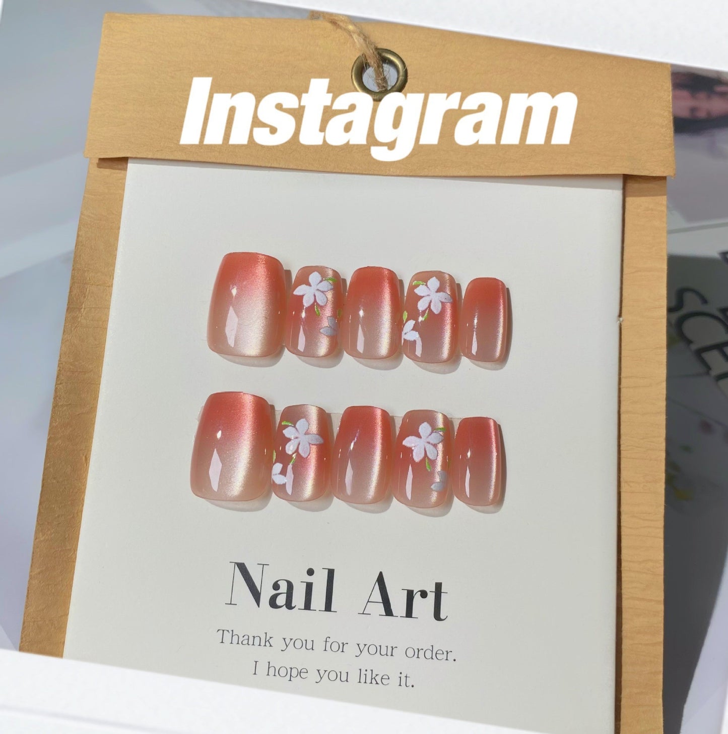 Artisan Floral Press-On Nail Set Brehn