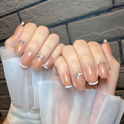 Elegante Nagelkunst Brehn