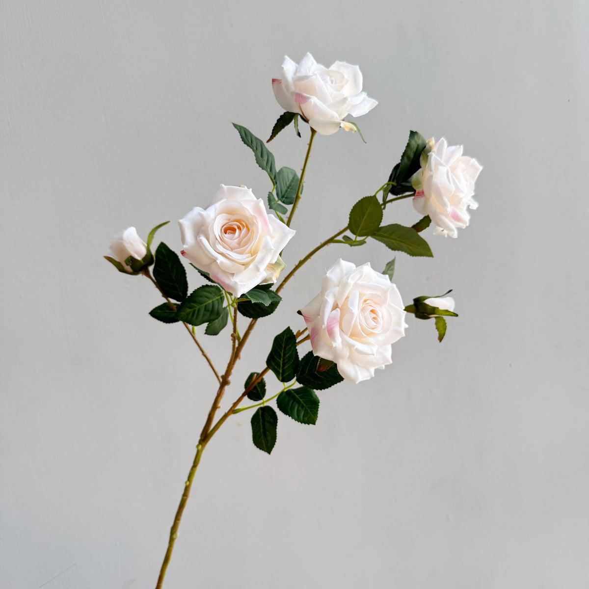 Elegante Blumenarrangement