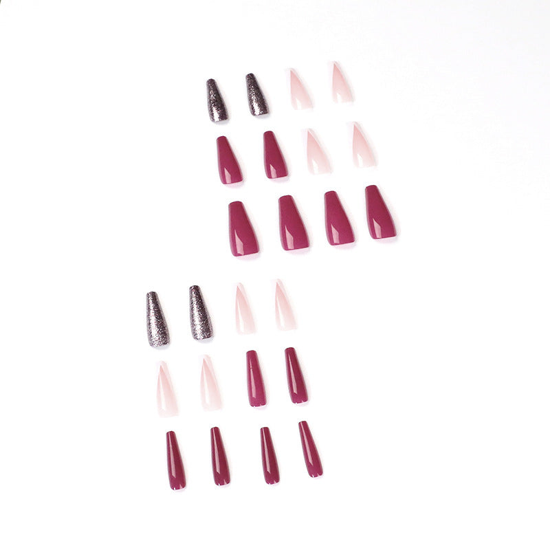 Kunstvolle Nagelverlängerungen mit Glamourösen Glitzereffekten Brehn
