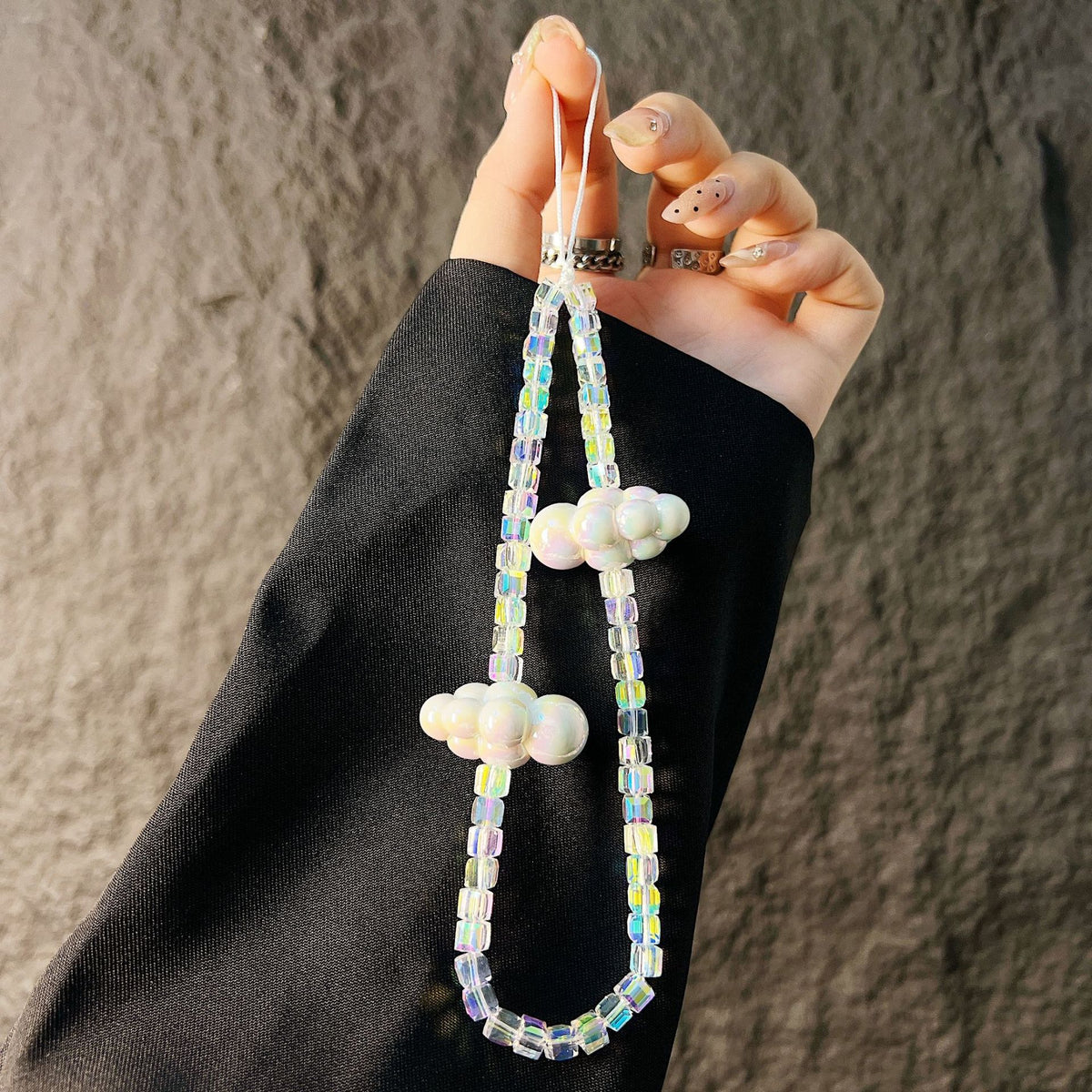 Beaded Cloud Charm Brillenhalter Brehn