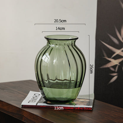 Mouthblown gerippte rauchige Glaslampen-Vase mit schmalem Hals Brehn